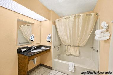 Motel Baymont By Wyndham Ozark